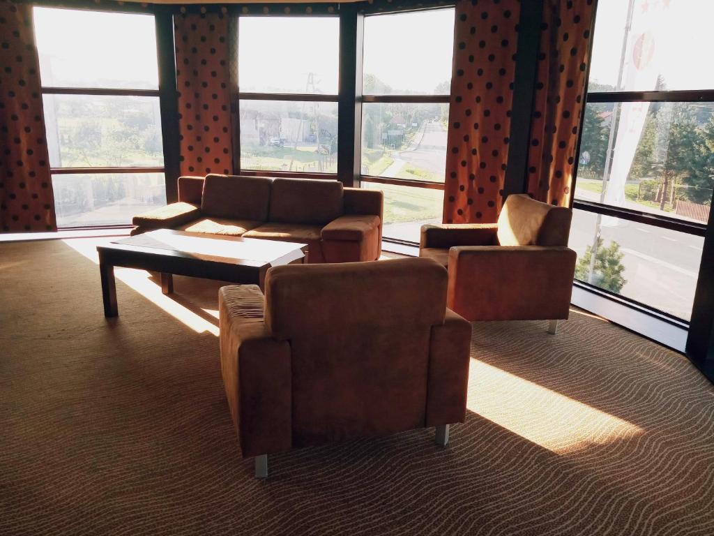 Apartament z salonem